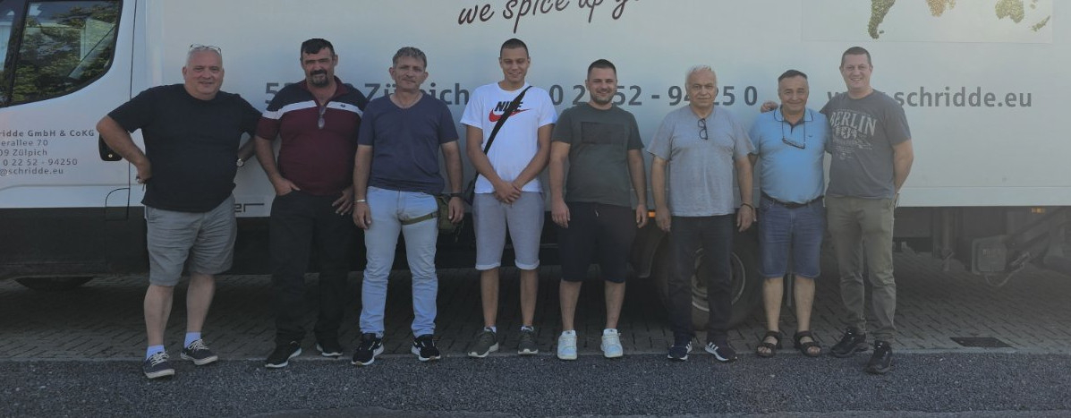 Team image alt